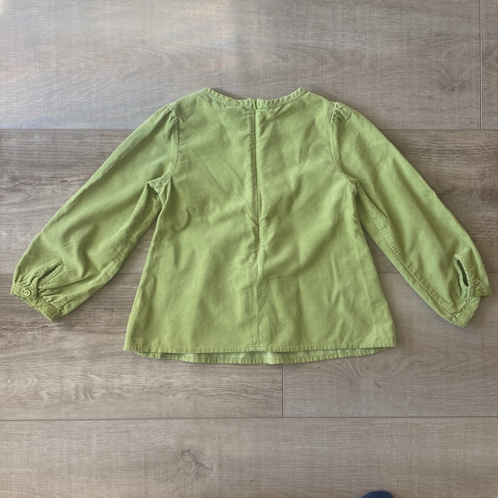 Size 5 green with hearts top - Picture 4 of 5